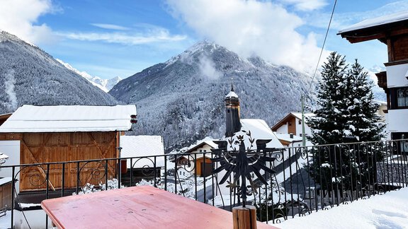 view from the terrace - Mountain Lodge Sölden - Sölden