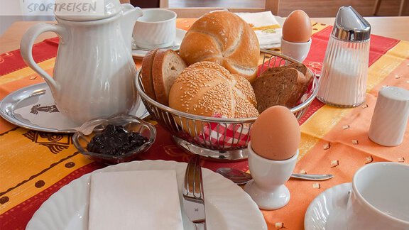 Frühstücksraum_bergheim1_WZ - Sporthotel Garni Bergheim - Sölden