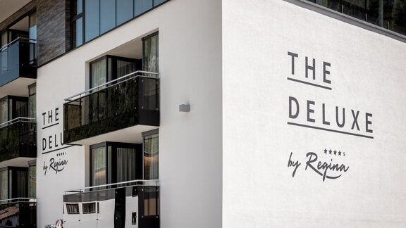 TheDeluxe_byRegina_Aussenaufnahme_Sommer_byRudiWyh - THE DELUXE by Regina - Sölden