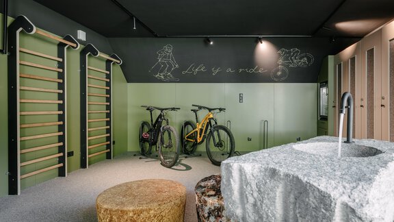 ViBES_Ski_Bikeraum_1 - VIBES Sölden - your alpine homebase - Sölden