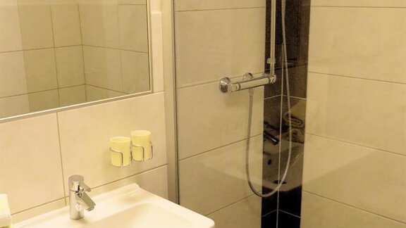 Dusche2 - Gästehaus Soldanella - Vent