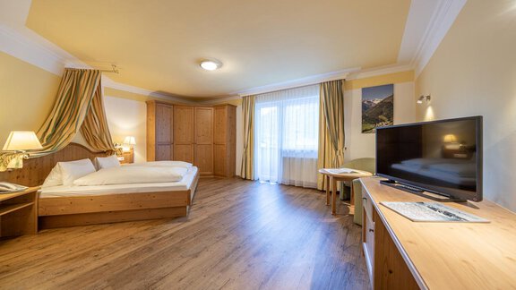 Zimmer renoviert mit Westbalkon-2 - Hotel Similaun - Vent