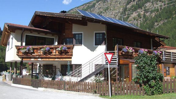 Seitensicht - Apartment Moser - Zwieselstein