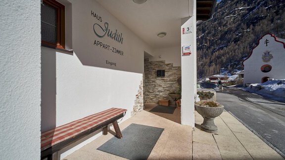 Gästehaus Judith Eingang - Zwieselstein