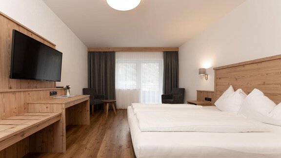 Doppelzimmer_mit_Balkon - Gasthof Brückenwirt - Zwieselstein