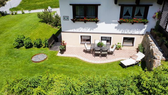 Terrasse mit Garten - Haus Benjamin - Zwieselstein