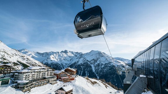 TVB Mittelstation Rotkogl Gondelbahn Blick Hochsöl - Hotel Alpenfriede - Hochsölden