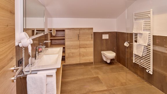 Badezimmer - Alpenappartement Central Valley Penthouse - Längenfeld