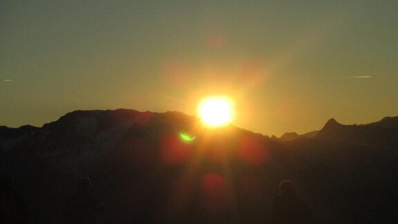 Sonnenaufgang am Gletscher - Appartement Schwalbennest - Sölden
