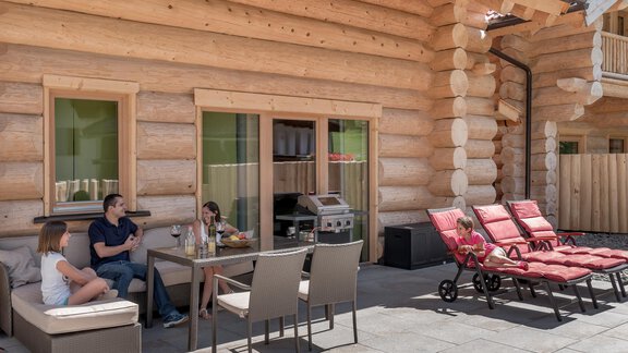 Chalet Resort Terrasse im Sommer - Chalet Resort Sölden - Sölden
