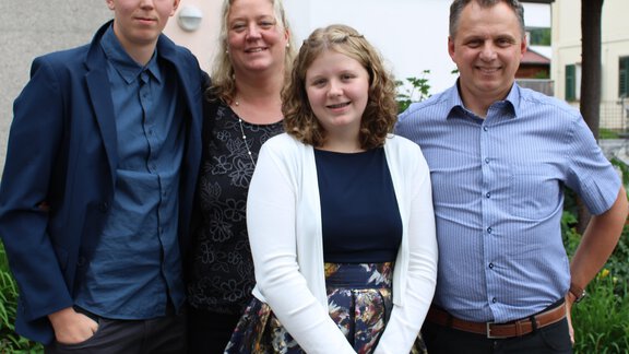 Your hosts - Oliver Linser family - Ferienappartements Linserhof - Sölden