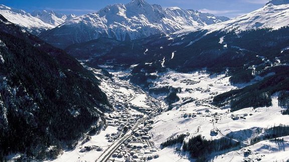 Ortsbild Sölden - Gästehaus Wiesenblick - Sölden