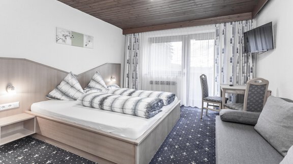 Doppelzimmer - Gästeheim Schmiedhof - Sölden