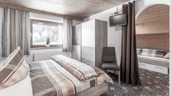 Schlafzimmer - Gästeheim Schmiedhof - Sölden