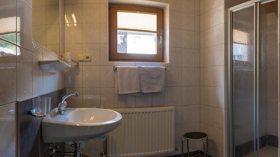 Bad im Apart A - Haus Arnold Otto - Sölden