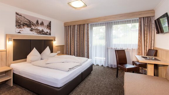 Dreibettzimmer mit getrennten Betten - Haus Emil - Sölden