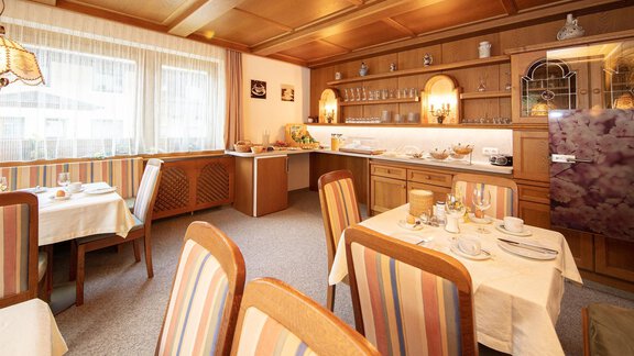 Fruehstuecksraum - Haus Montjola - Sölden