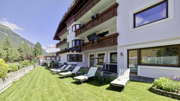 Garten - Hotel Erhart - Sölden