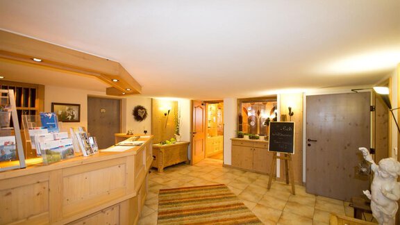 Reseption - Hotel Garni Hainbacherhof - Sölden
