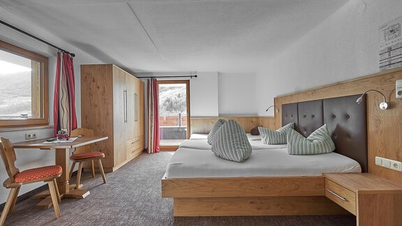 TOP 4 - Hotel Garni Schönblick Apart - Sölden