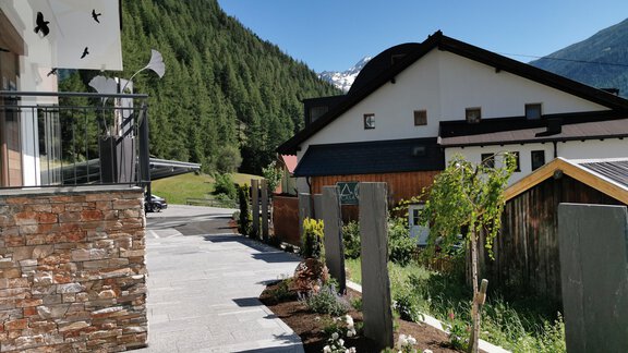 Aussenanlage - Hotel Garni Schönblick Apart - Sölden