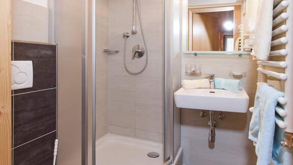 DU/WC TOP5 - Hotel Garni Schönblick Apart - Sölden