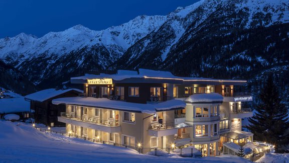 Hausansicht Winter - Hotelappart Peter - Sölden