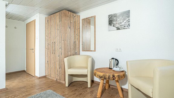Doppelzimmer Standard - Pension Berggeist - Sölden