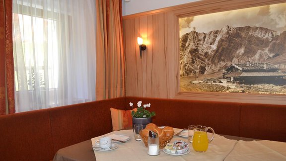 Frühstücksraum - Pension Bergsee - Sölden
