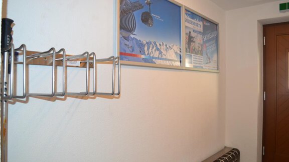 Skiraum - Pension Bergsee - Sölden