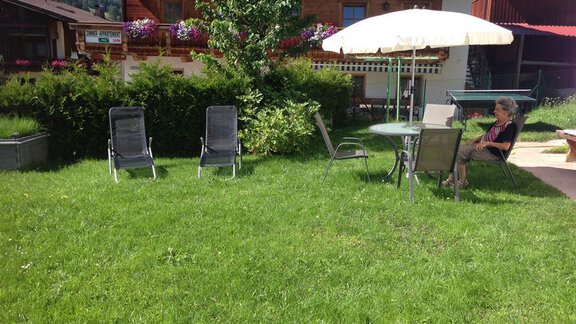 Liegewiese - Pension Birkenheim - Sölden