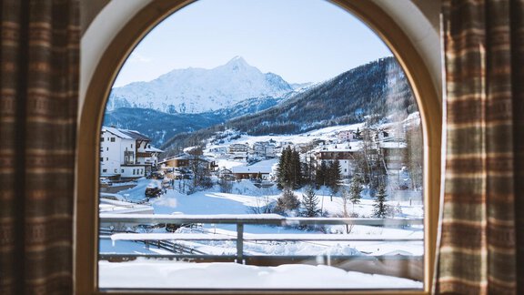 Ausblick Winter - Pension Garni Neururer - Sölden | © Dominic Kummer