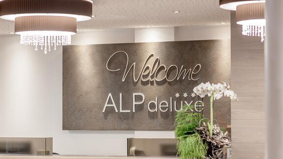 Front Desk - THE DELUXE by Regina - Sölden