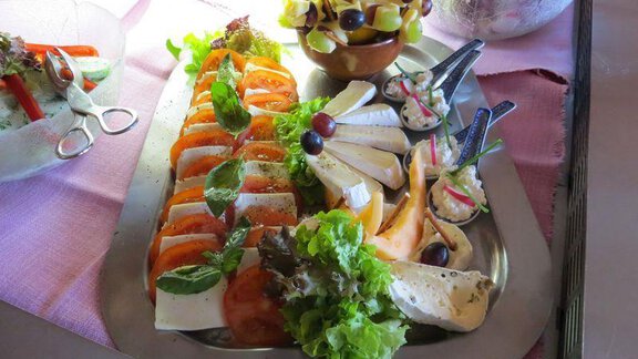 Vorspeisenplatte Salatbuffet 2 - Gasthof Geierwallihof - Vent