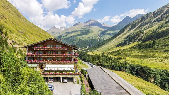 Sommer mit Drohne - Gasthof Geierwallihof - Vent