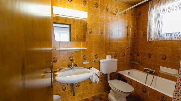 Bad_Zimmer_004 - Haus Daniela - Zwieselstein