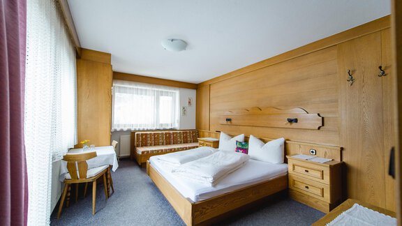 Zimmer 003_Dreibettzimmer - Haus Daniela - Zwieselstein