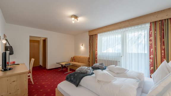 Doppelzimmer Comfort - Hotel Burgstein alpin & lifestyle - Längenfeld