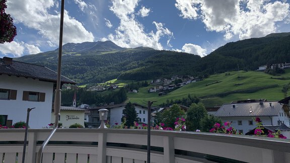 Blick zum Gaislachkogel - Appt. Ideal - Sölden