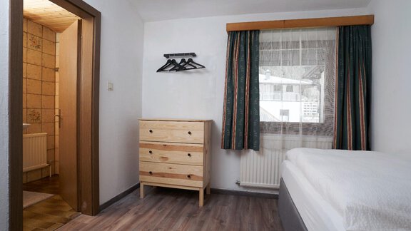 Einzelzimmer mit Badezimmer - Arno`s Hoamat - Sölden