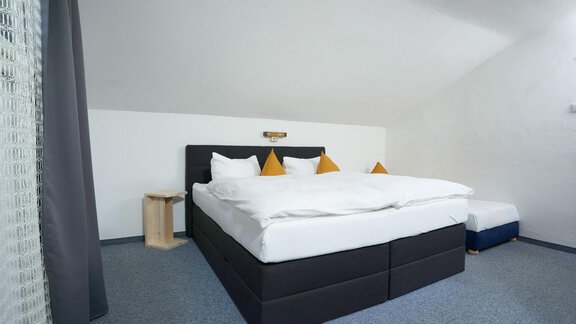 Doppelzimmer mit Dusche/WC - Arno`s Hoamat - Sölden