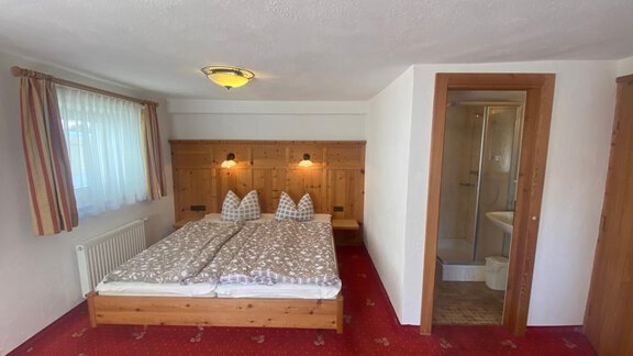 Doppelzimmer mit Badezimmer - Chalet Prantl - Sölden