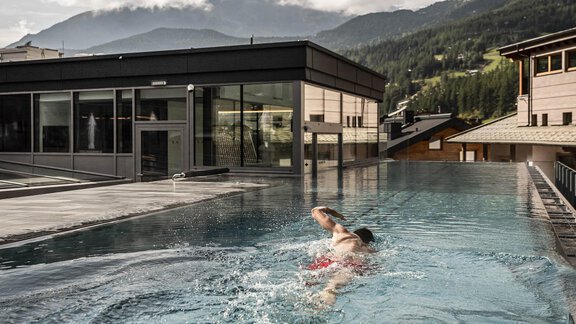 Infinity Pool - die berge lifestyle-hotel sölden - Sölden