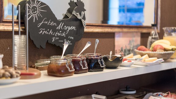 Frühstück-9 klein - Gästehaus Brugger - Sölden