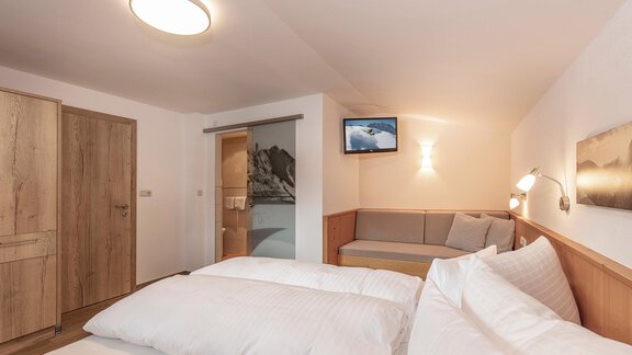 Doppel oder Dreibettzimmer - Gustl's Ferienhäusl - Sölden
