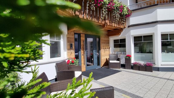 Sommer-aussen-2021-D - Haus Gondelblick - Sölden