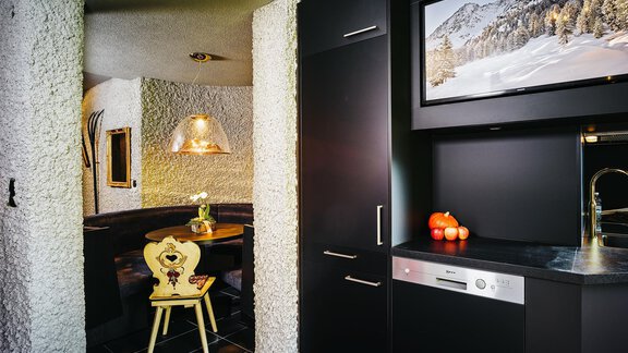 Kitchen - Top2 - HEART - Manufaktur Appartements - Sölden