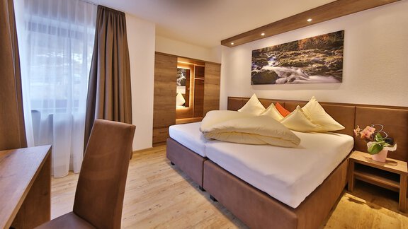Zimmer Panorama Apart - Hotel Garni Apart Fiegl - Sölden