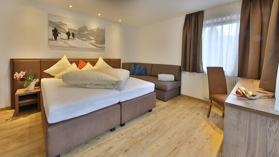 Zimmer Panorama Apart - Hotel Garni Apart Fiegl - Sölden