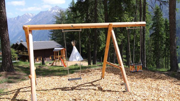 Spielplatz (3) - Pension Waldesruh - Sölden